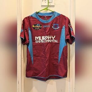 Ireland. Drogheda United football shirt. Large youth. EU extra small. Maroon